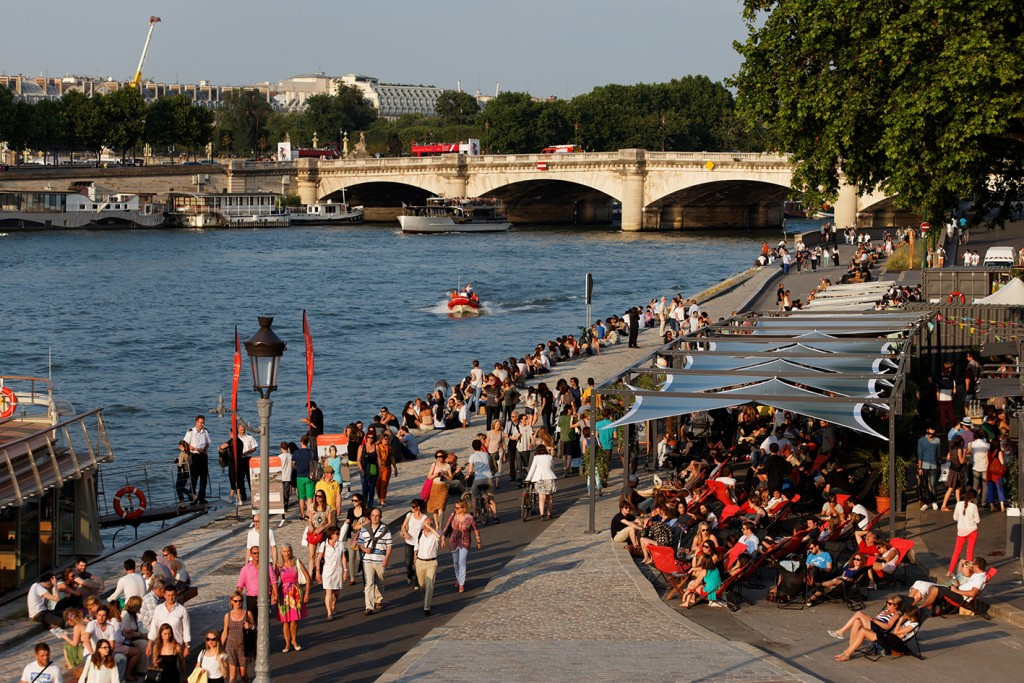 Seine   River Banks 